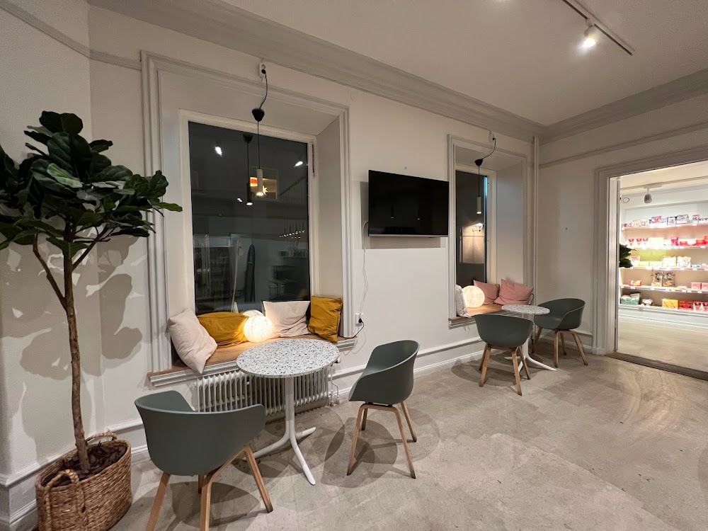 18CTEA & Mori Asiantreats Store