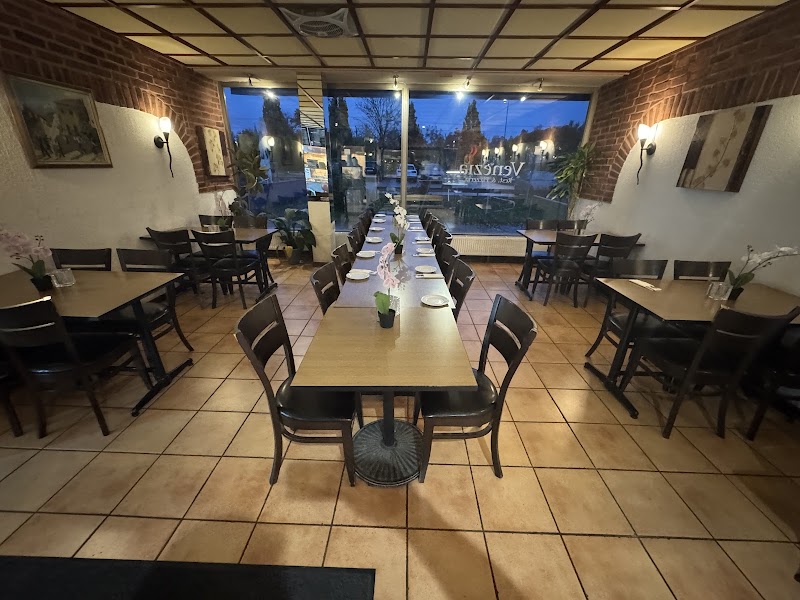 Venezia Restaurang Pizza Pub Täby