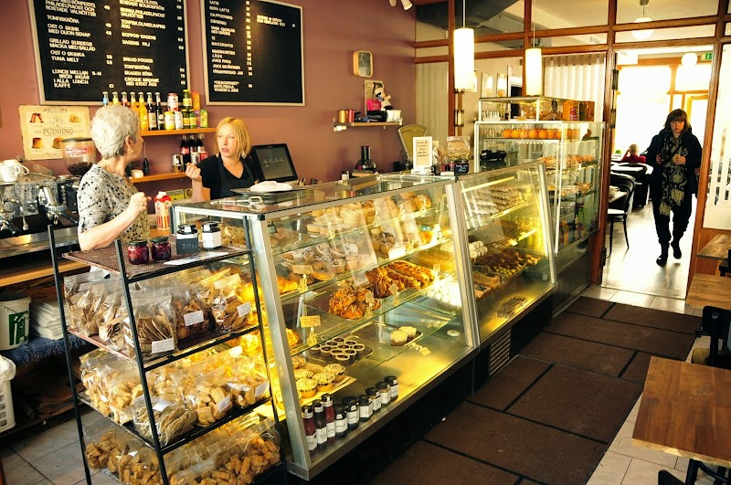 Papa Lee Bakery, Cafe & Konditori