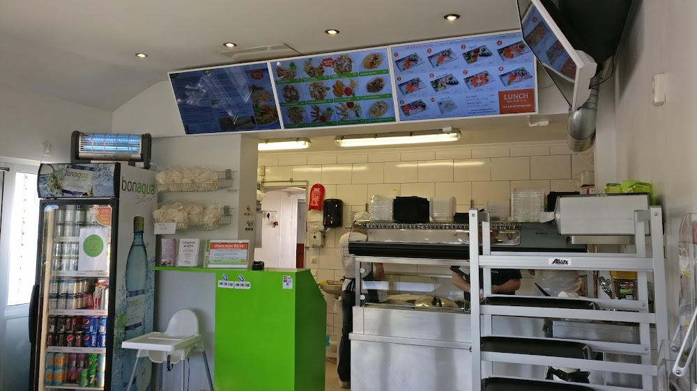 UM Thai & Sushi