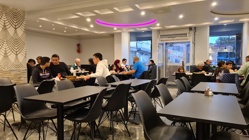 Arya restaurang
