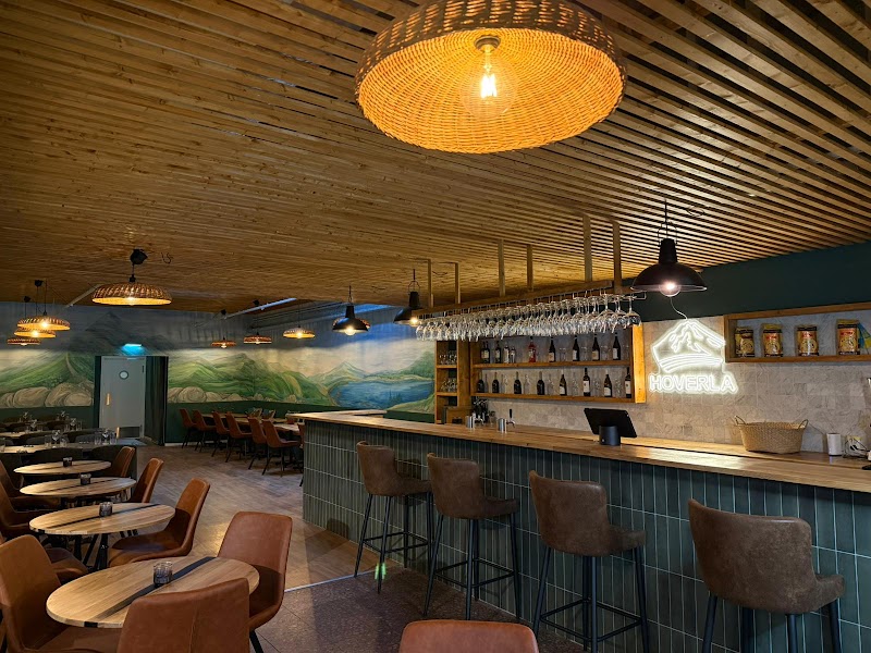 Hoverla Restaurang