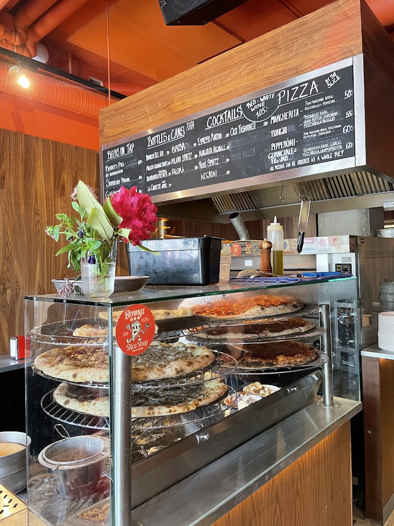 Bennys Bar & Slice Shop