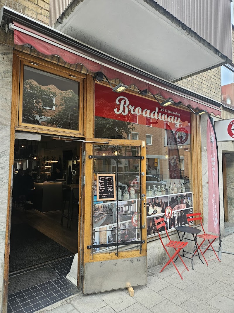 Broadway Café, Konditori & Kvarterskrog
