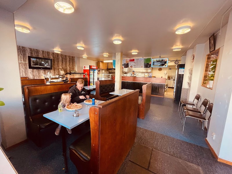 Pizzeria Tre Kronor och Restaurang 0911-10050