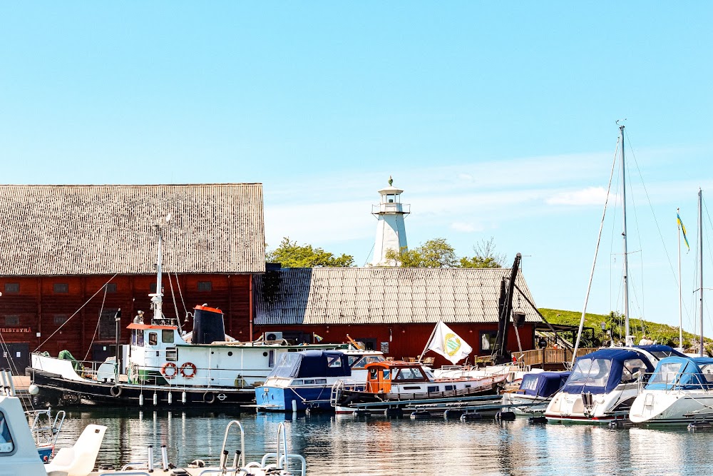 Hästholmens hamn