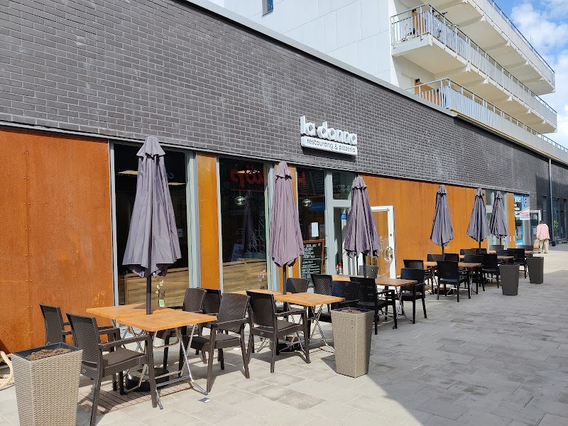 La Donna restaurang och pizzeria