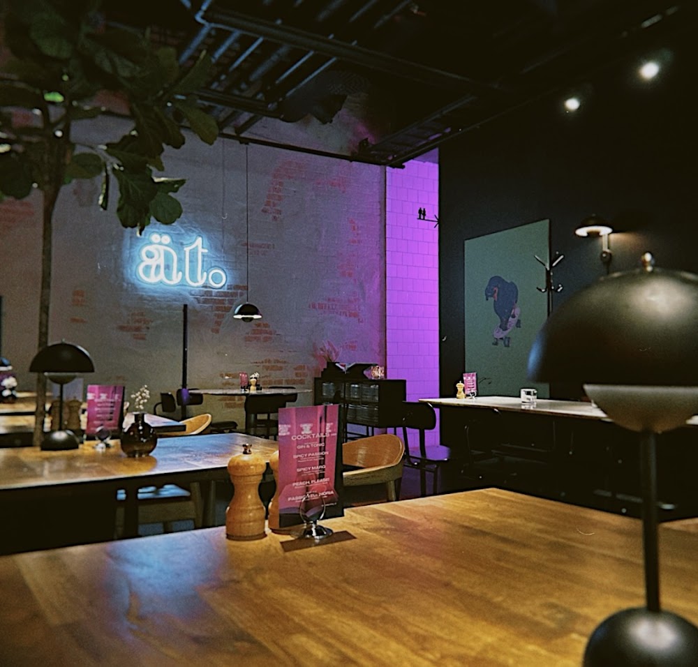Restaurang ät.