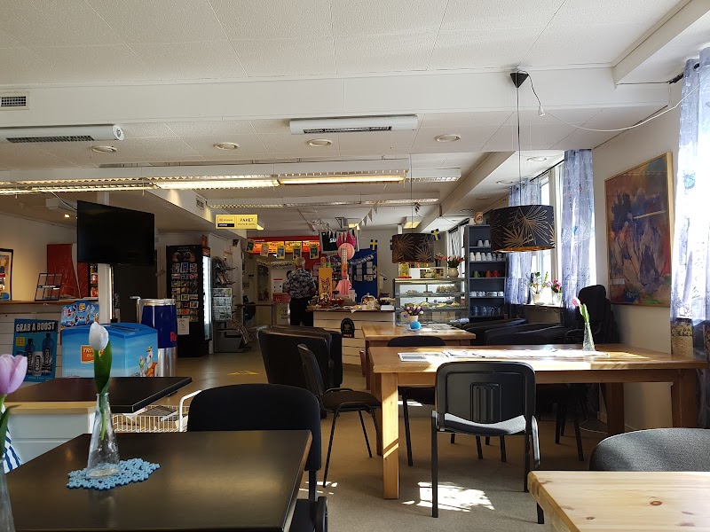 Ma Lis Spel & Café i Brastad HB