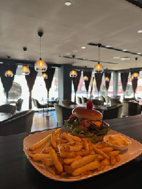 Visent Grill & Bar