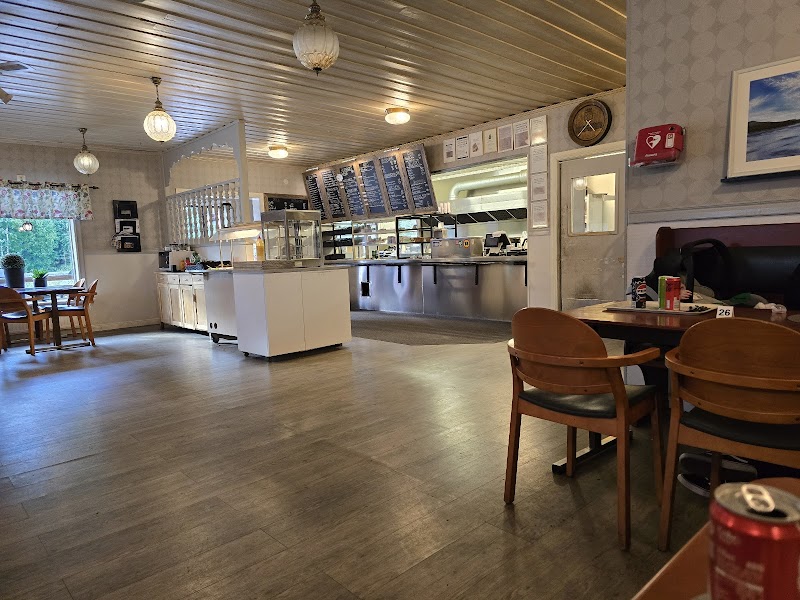 Nilles bar och camping