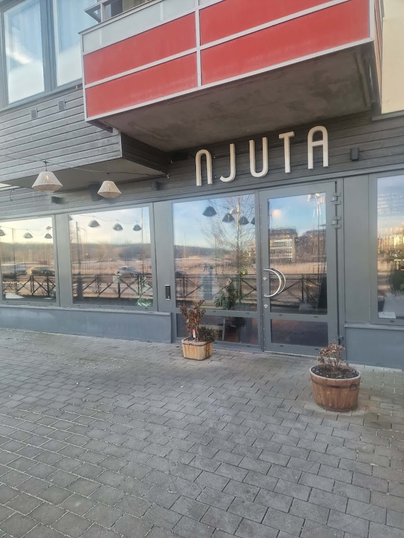 Njuta lounge & burgers