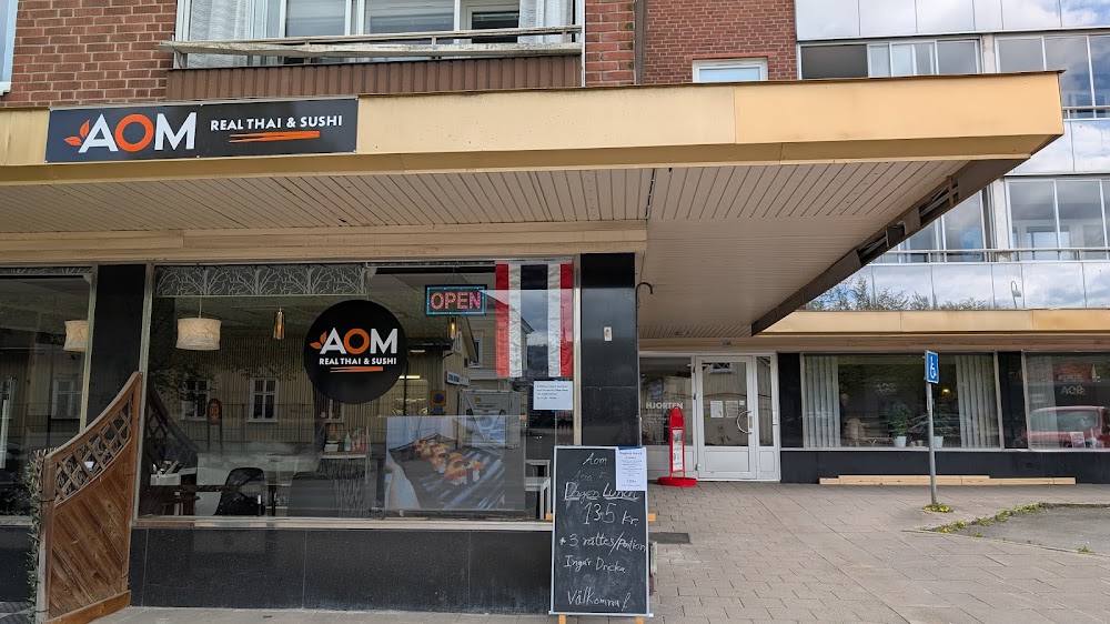 Aom Real Thai & Sushi