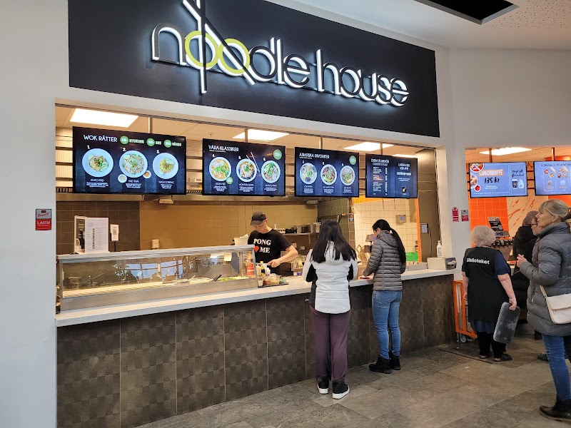 Noodle House by PONG Sollentuna