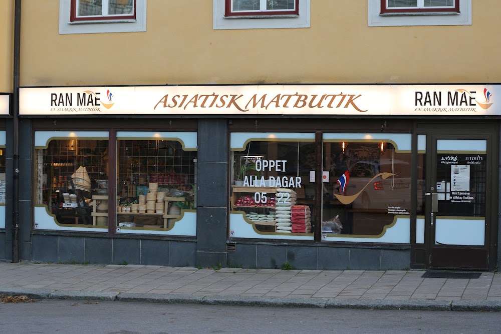 Ran Mae - butiken