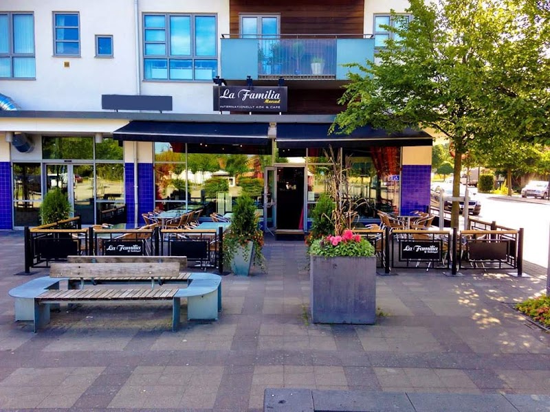 La Familia Bistro