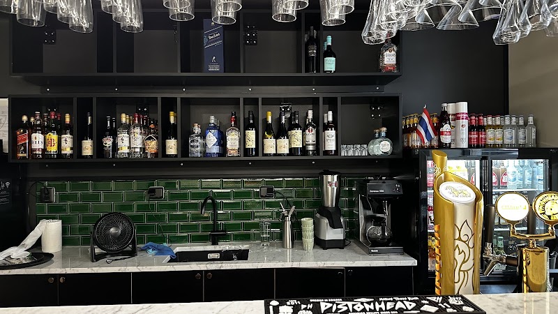 Chalong Thai restaurang&Bar