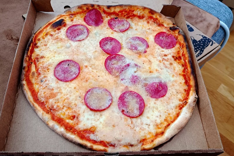 Pizzeria La Famiglia