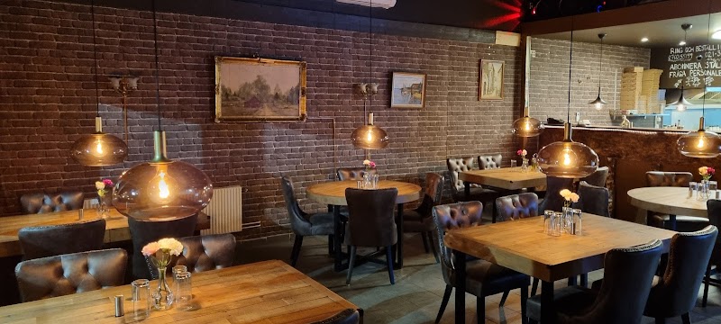 Pärlan vedugnspizzeria & kolgrill