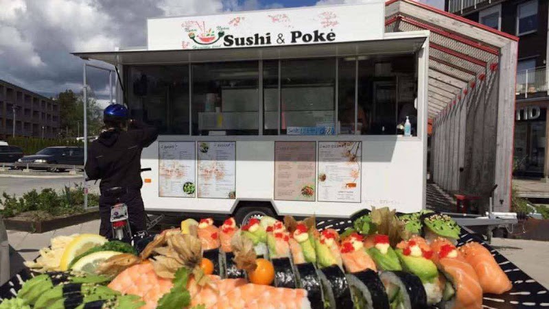 Sushi & Poke