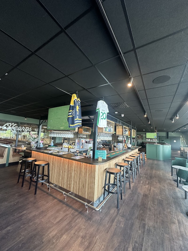 O'Learys Racehall Tumba