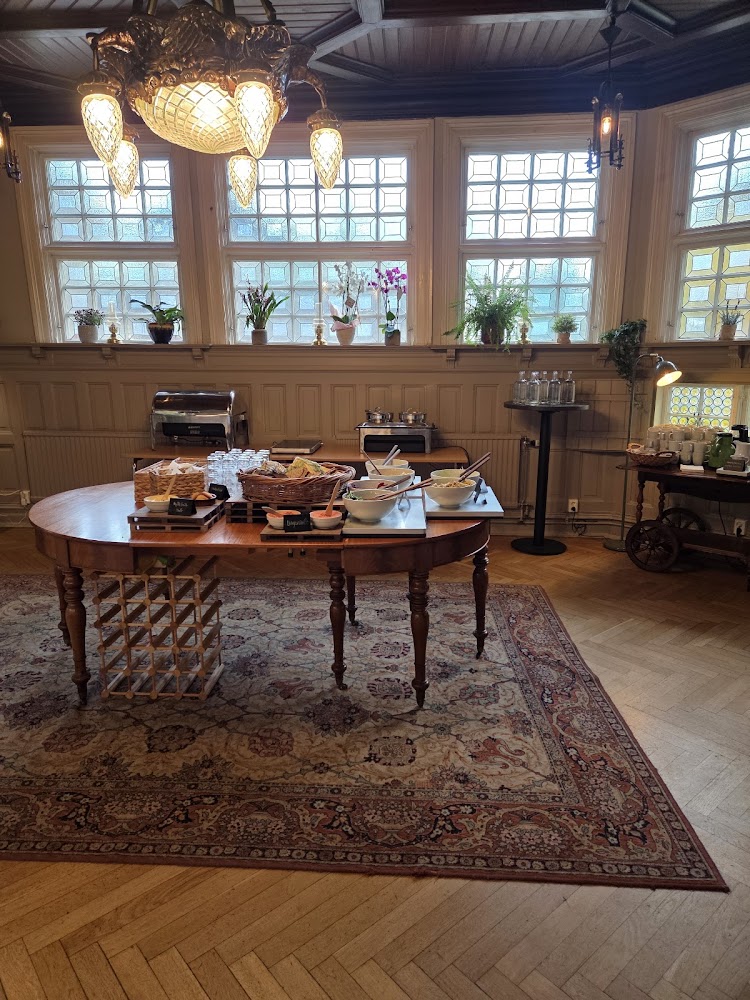 Restaurang svarta örnvillan