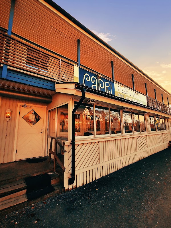 Capri Pizzeria & Bar