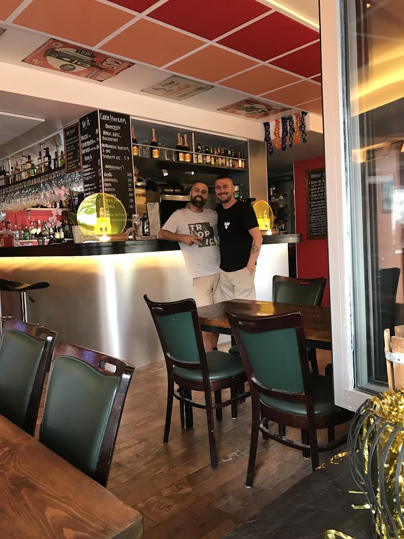 Ylias Bistro