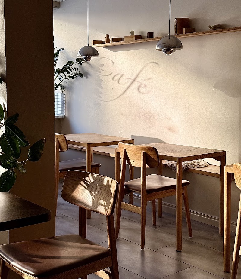 CAFÉ 77