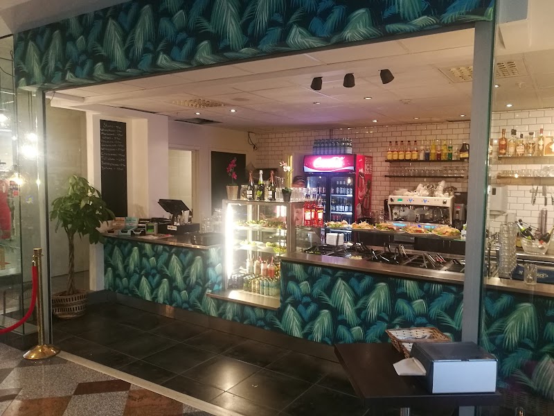 Garbo Bistro & Cafe
