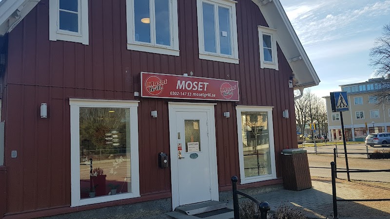 Moset Grill