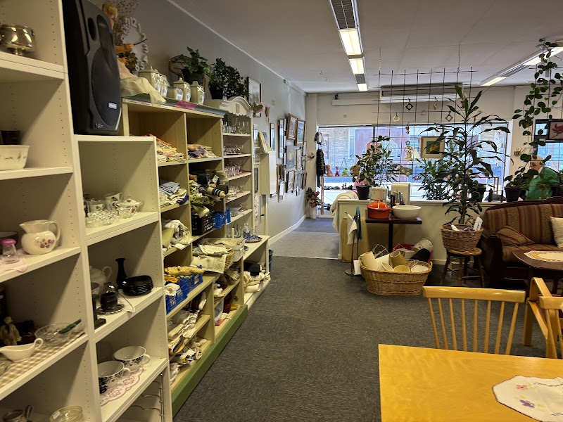 Tranans Café & Second Hand Svenska Kyrkan