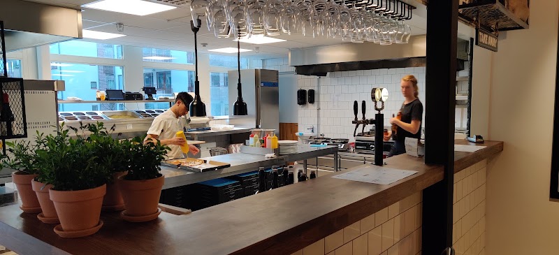 Crispy Pizza Bistro - Kvarnholmen