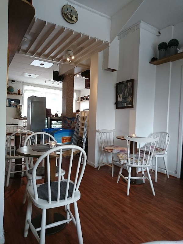 Farbror Knuts Café