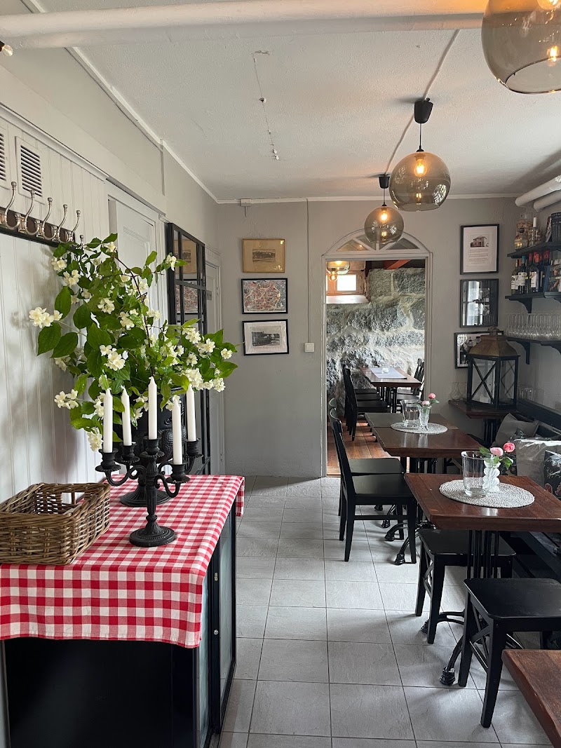 Plåt Pelles Café