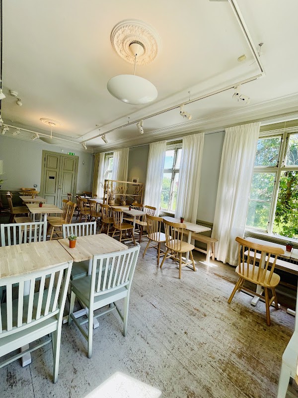 Fullersta Gårds café - Spröd Stenungsbageri
