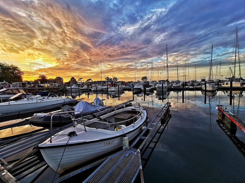 Båstad hamn