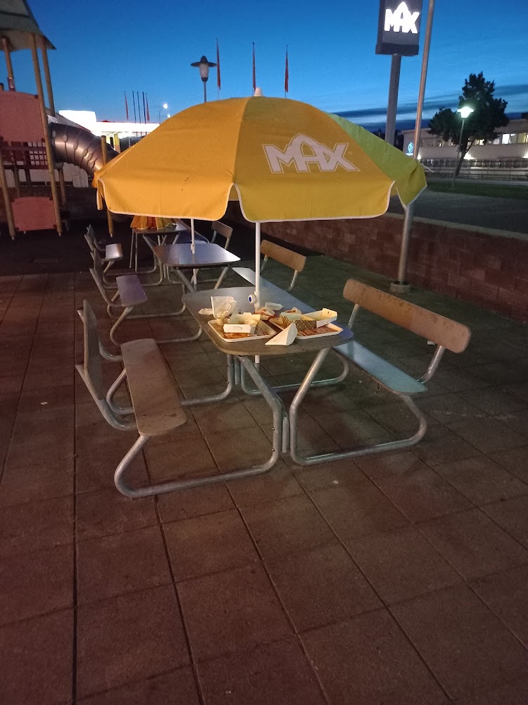 Max Burgers