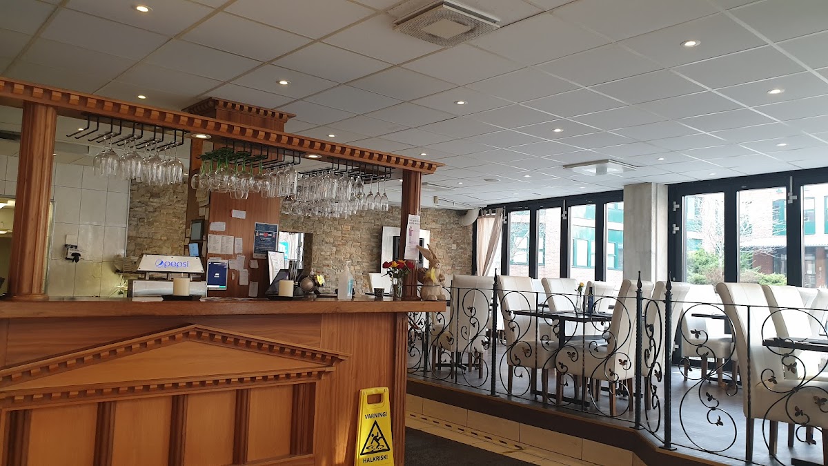 GREKISKA grill & bar