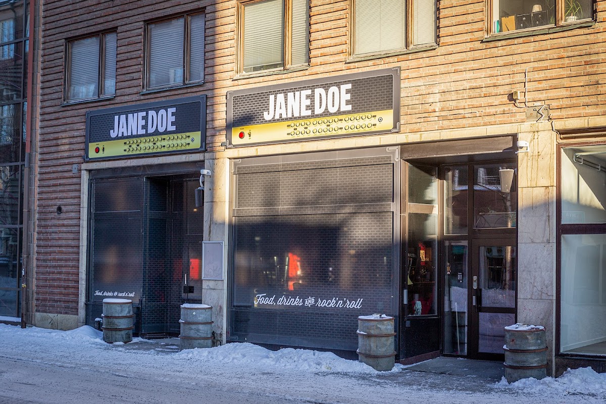 Jane Doe Bar
