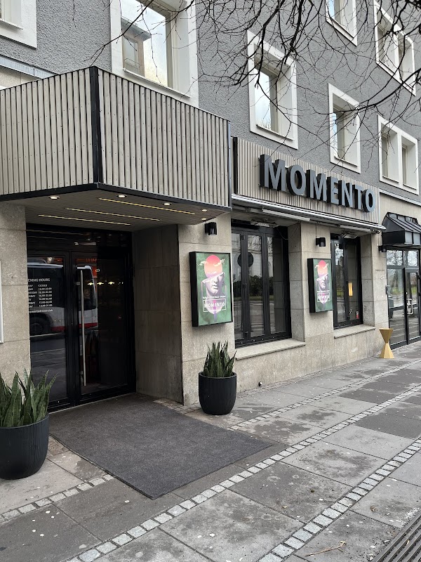 Momento Tapas & Cocktails