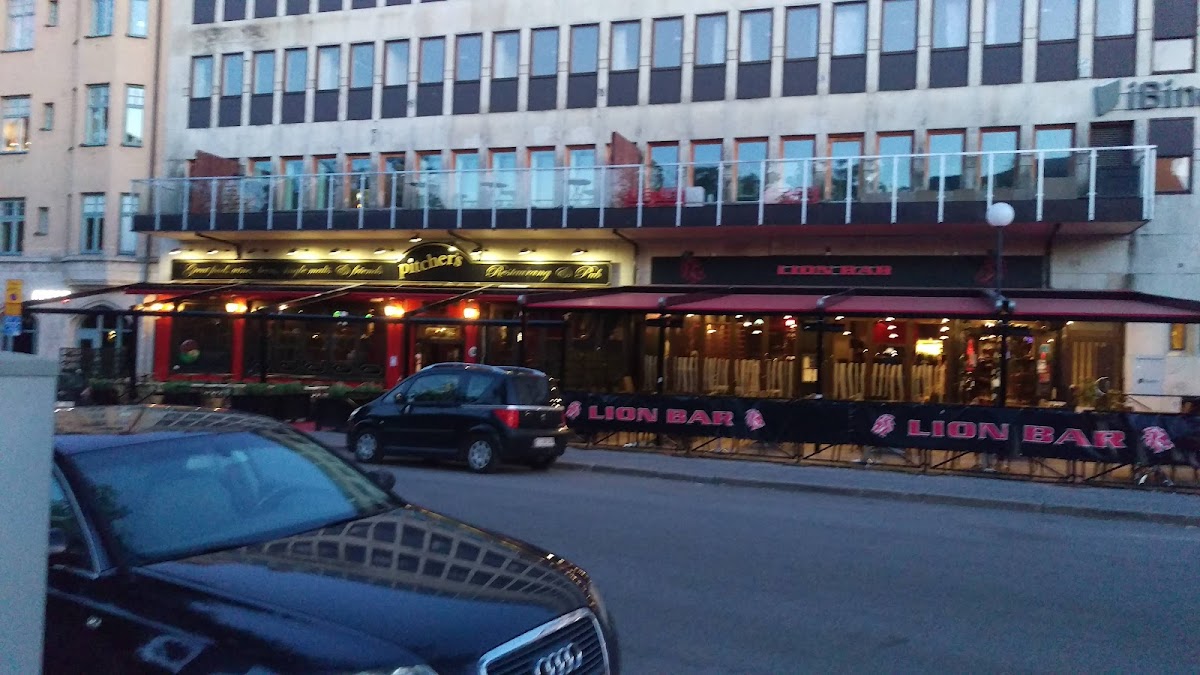 Pitcher's, Örebro