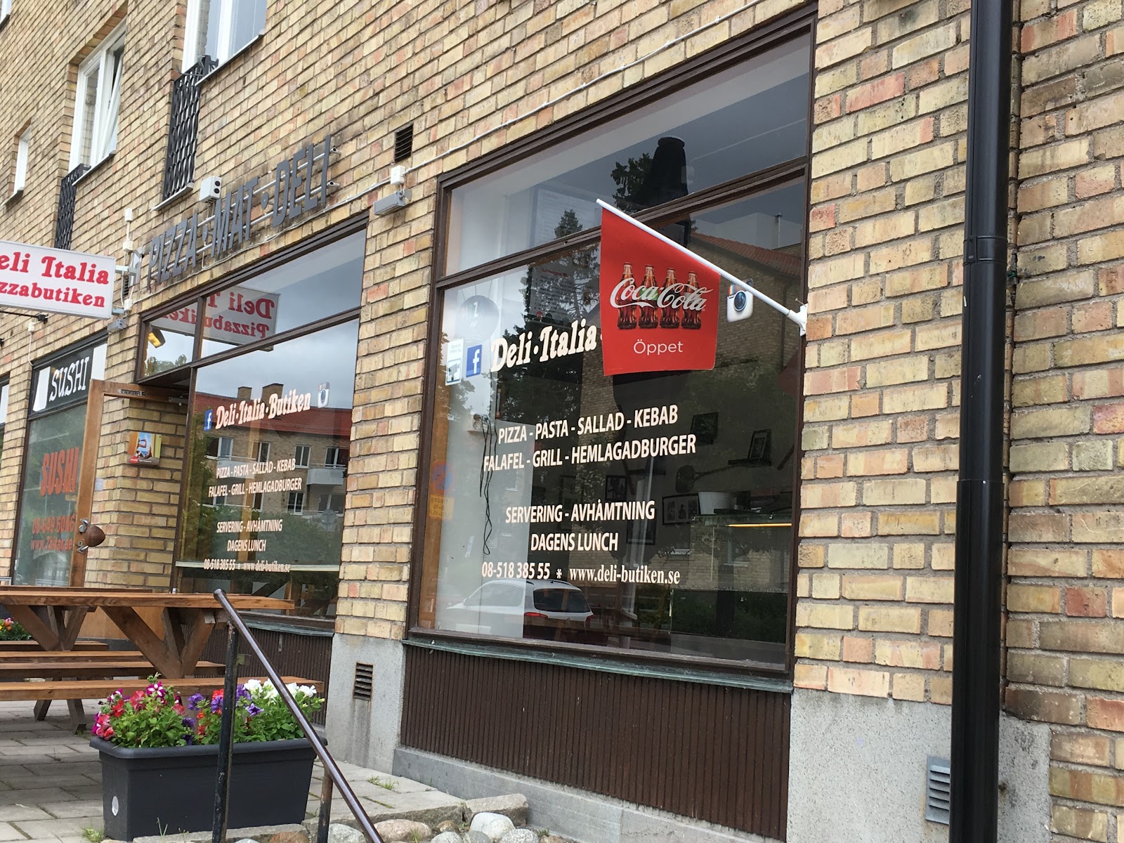 Primo italia-deli