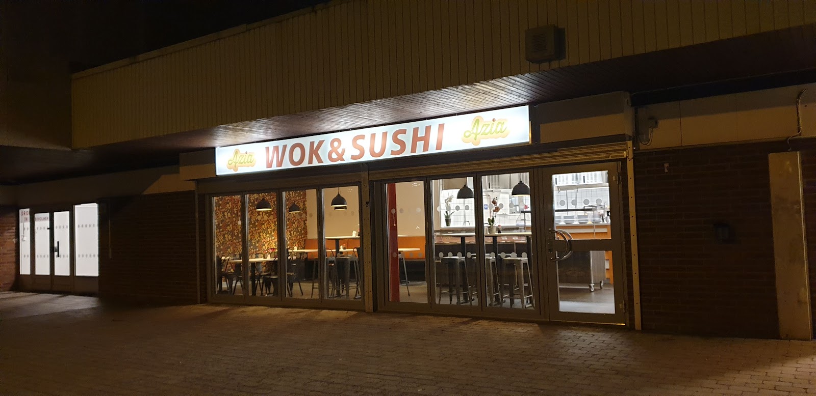 Azia wok & sushi