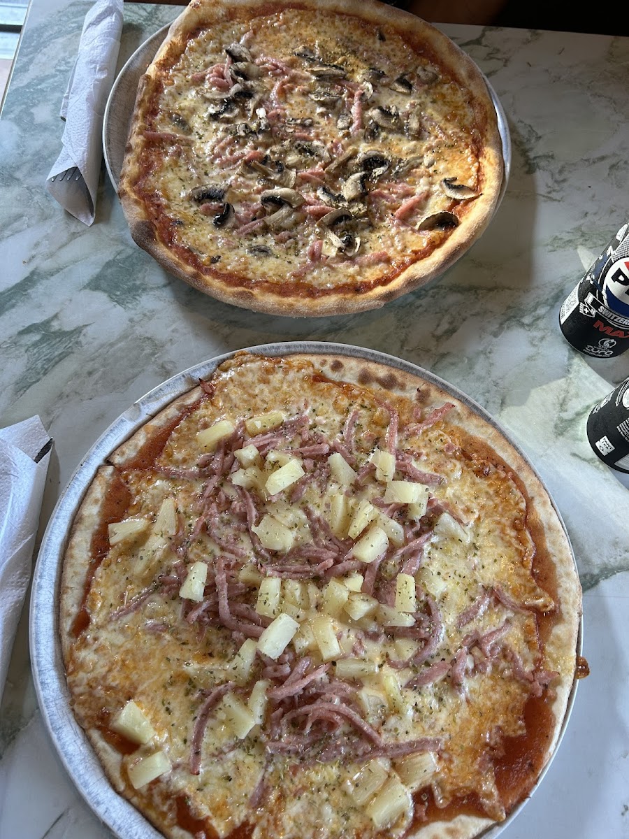 "Melkers" Restaurang & Pizzeria KB Holmsjö