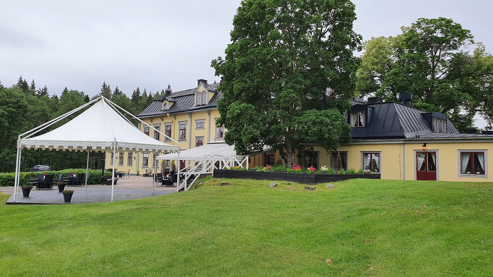Hennickehammars Herrgård