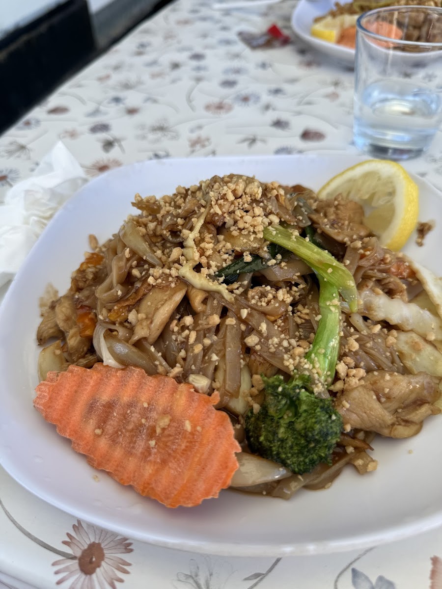 Noks Thai Take Away