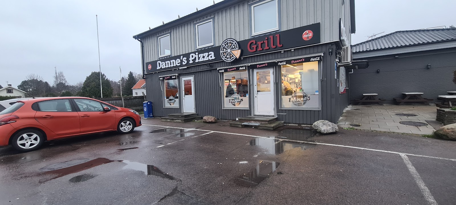 Danne's Pizzeria & Grill