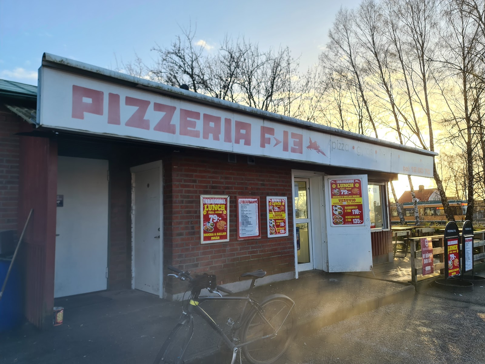 F-13 Pizzeria - Norrköping
