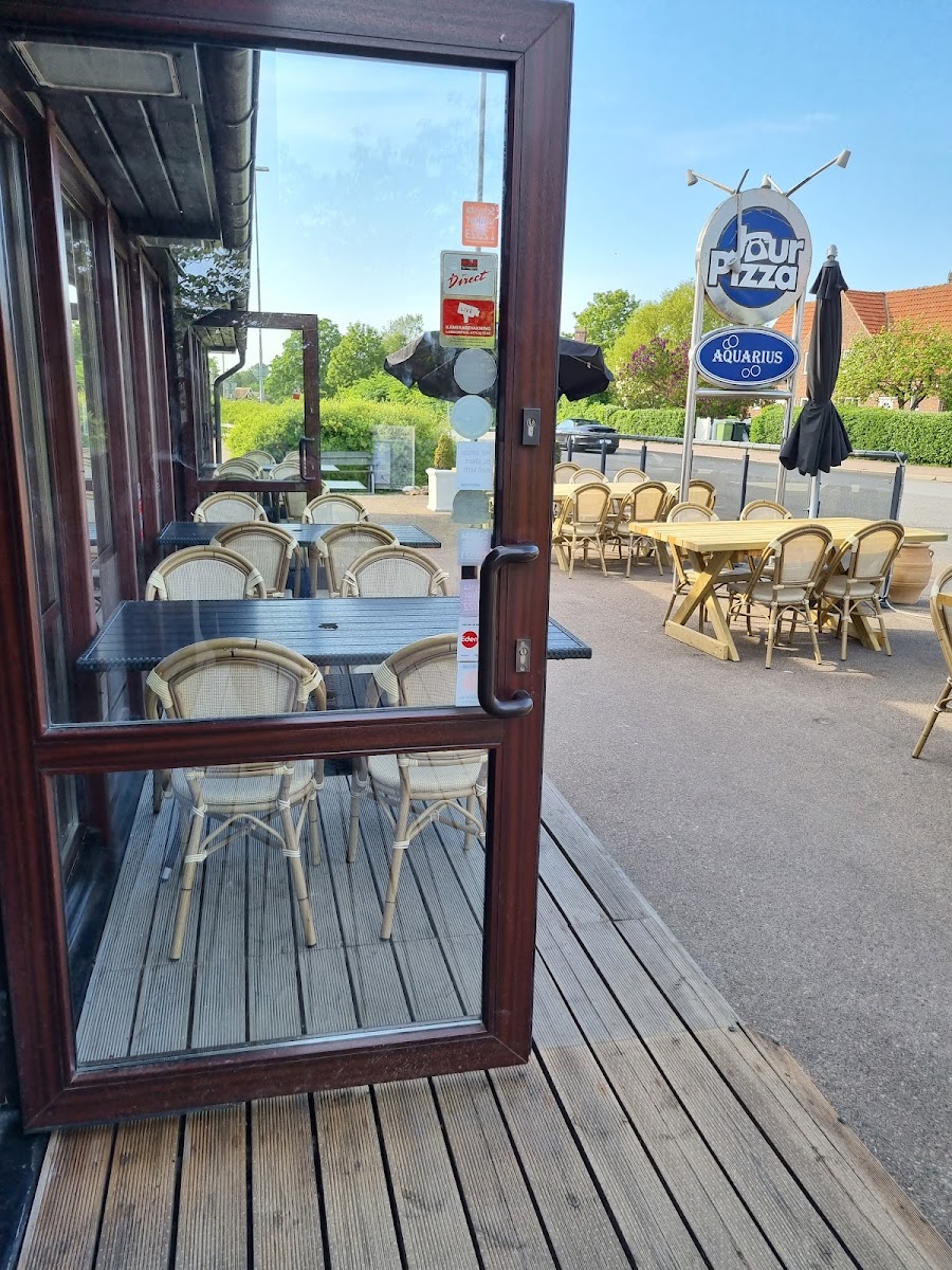 Jourpizza och Aquarius Pub Restaurang